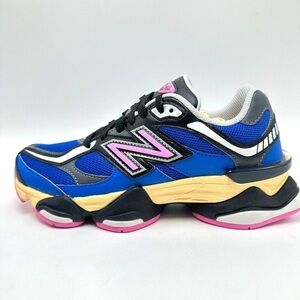 New Balance
9060 "Blue/Pink" sneakers